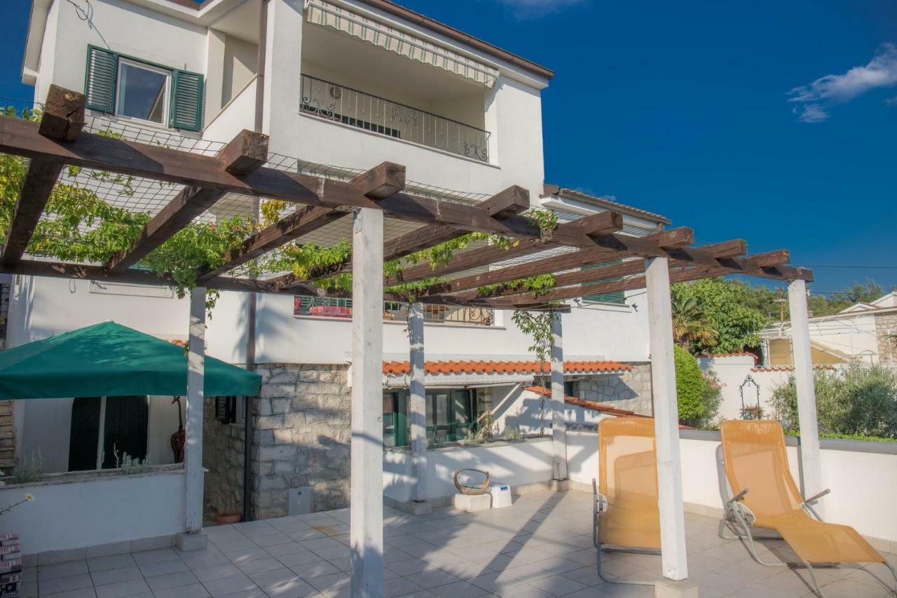 Villa Nika Selce Exterior photo