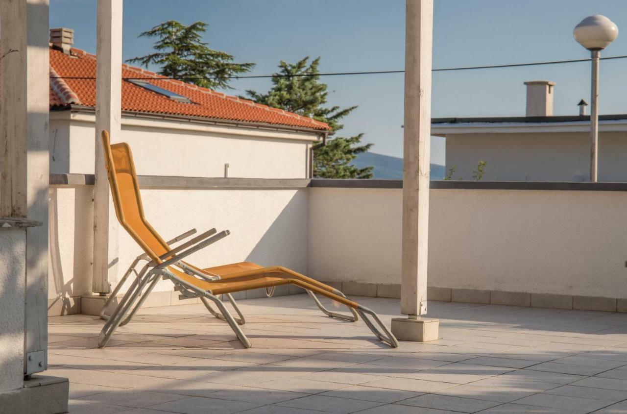 Villa Nika Selce Exterior photo